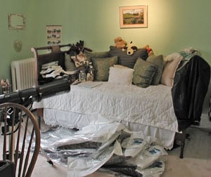 clutter-before-home-staging