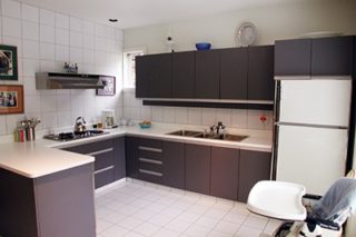 Clean kitchen after staging