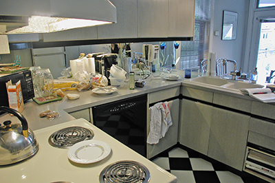 home staging quiz solution for cluttered kitchen